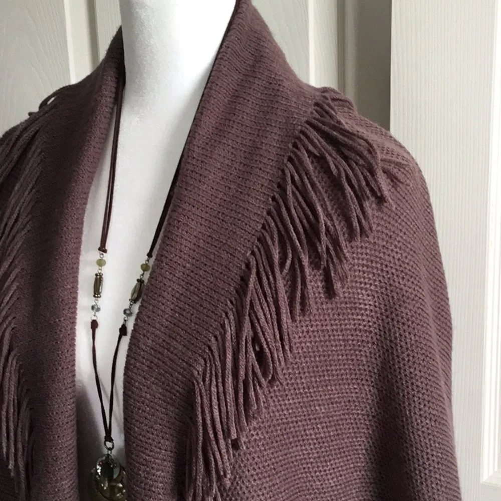 Marvelush taupe sweater/wrap